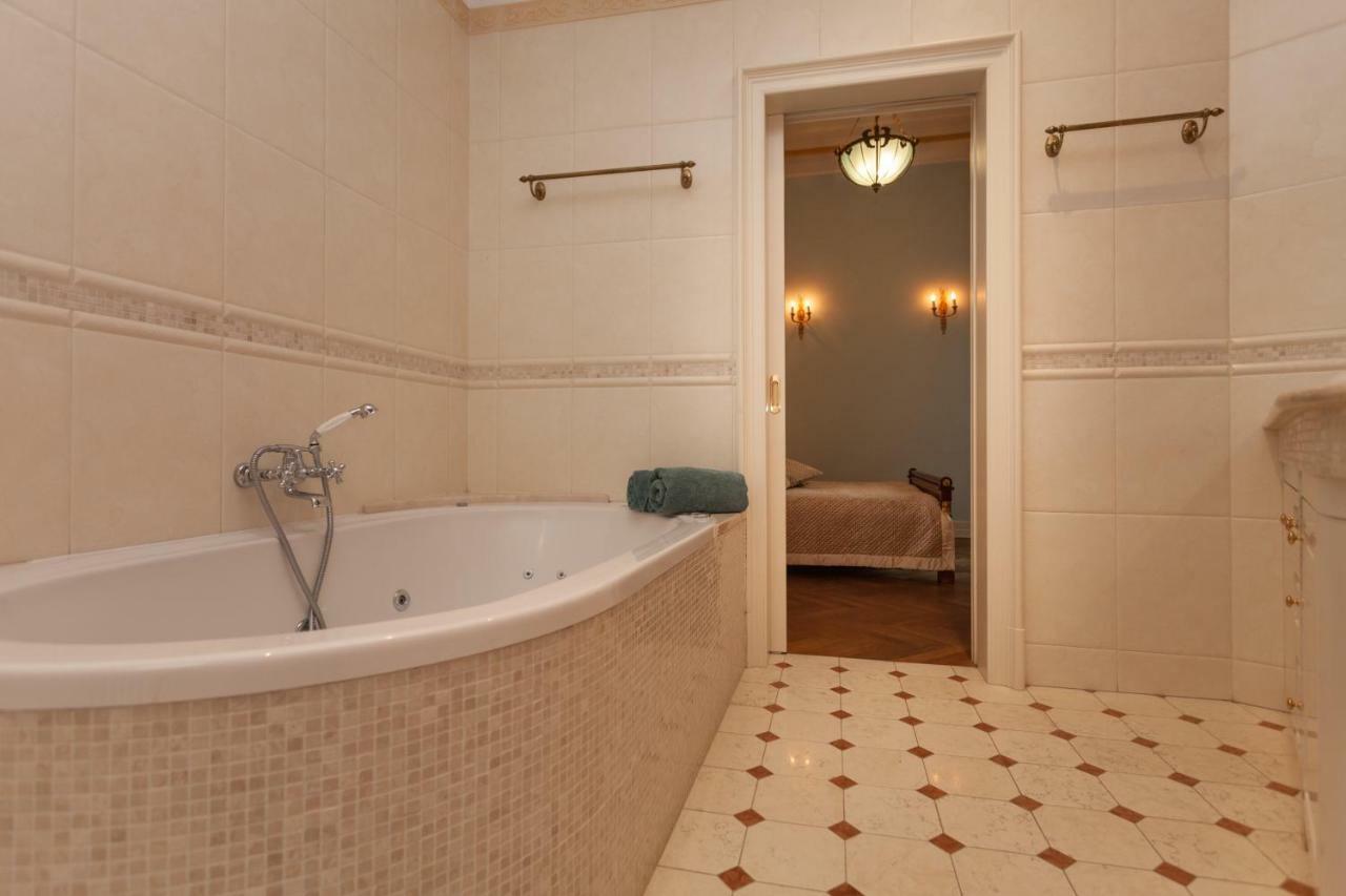 Filip'S Palace Luxurious Apartment Lubiana Esterno foto